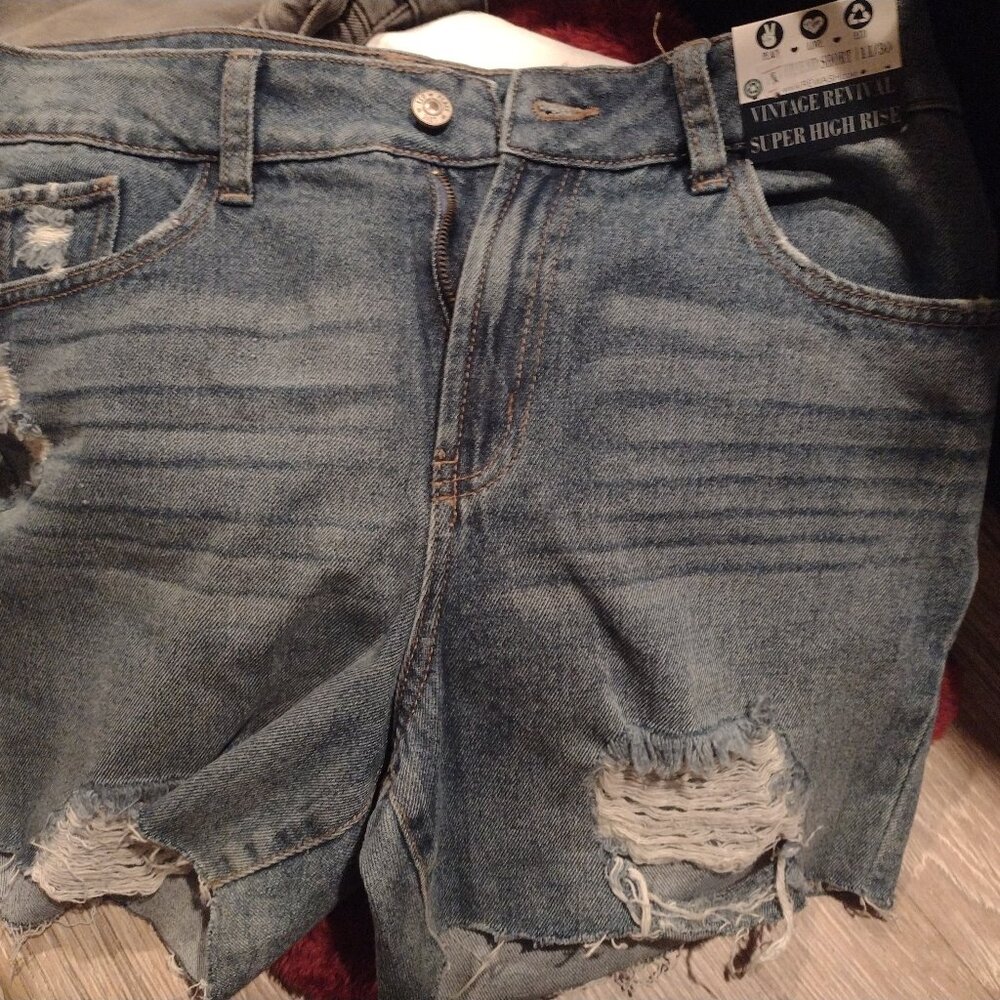 Vintage Revival super high rise jean shorts size 11/30 new with tags